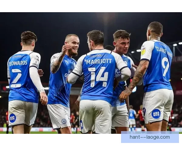 卢顿足球俱乐部遗憾降级英冠赛场 新赛季挑战重重